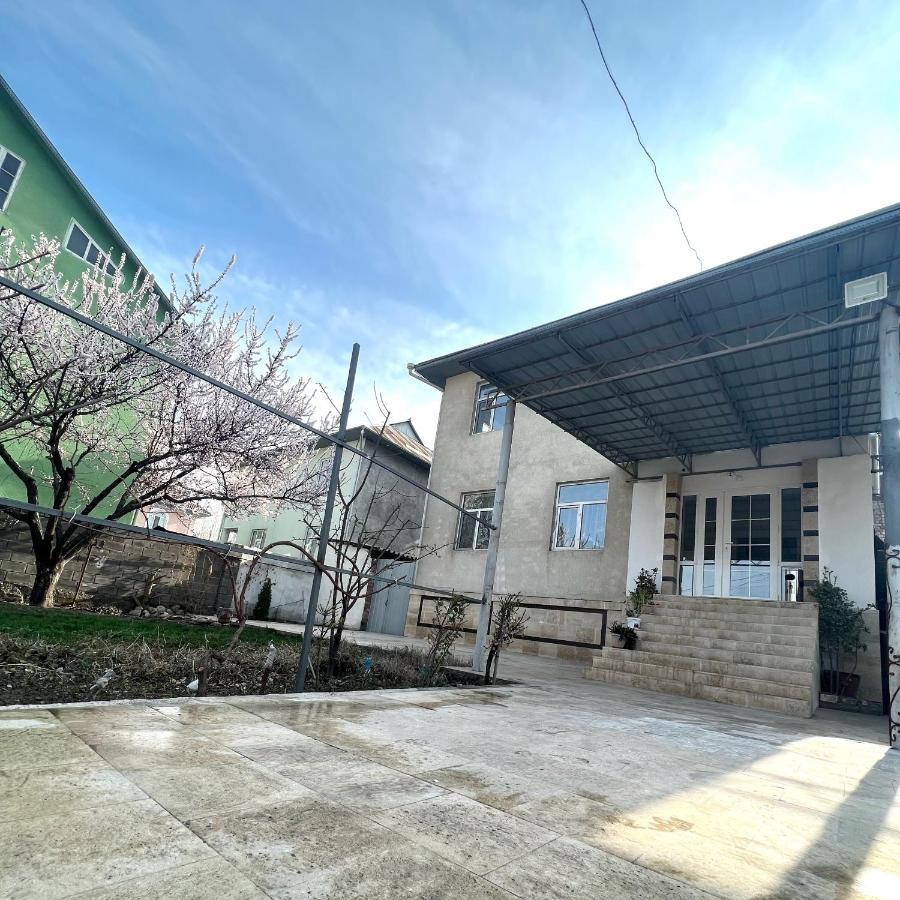 Abs Guest House Ош Екстер'єр фото